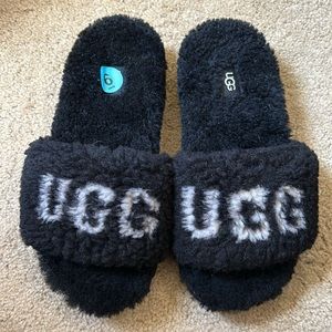 UGG Cozetta Curly Graphic Black slides